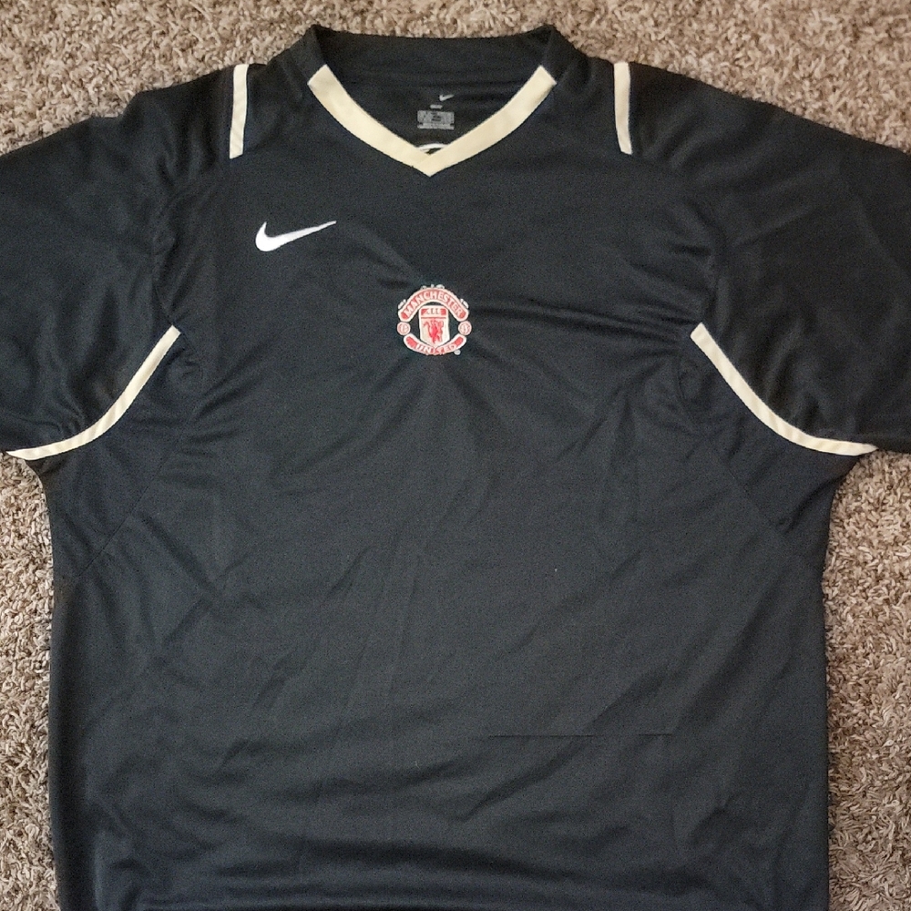 NIKE MANCHESTER UNITED 2006/2007 TRAINING FOOTBALL JERSEY SIZE XL